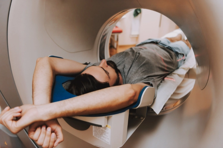 Investigação de Nódulos no Fígado com Hepatologista